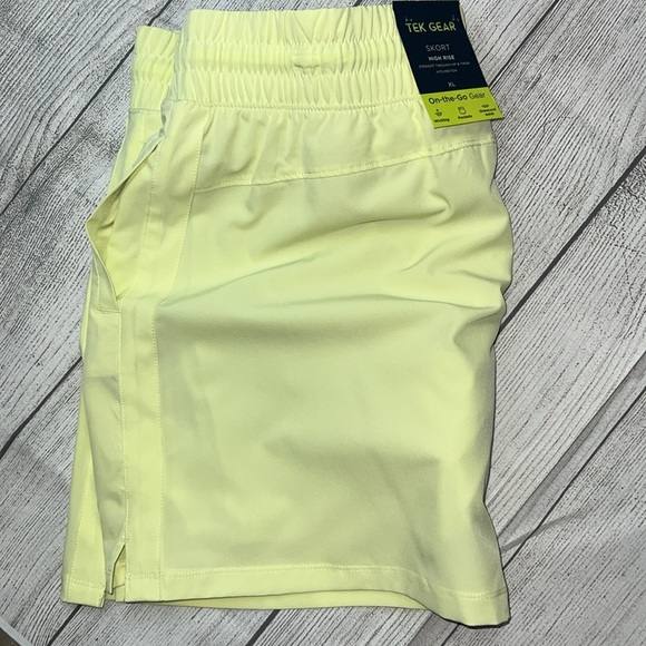 NWT TEK GEAR SKORT - Picture 5 of 8